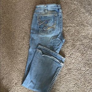 Silver Tuesday destructed jeans